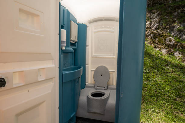 Portable Toilet Options We Offer in Cornelius, NC